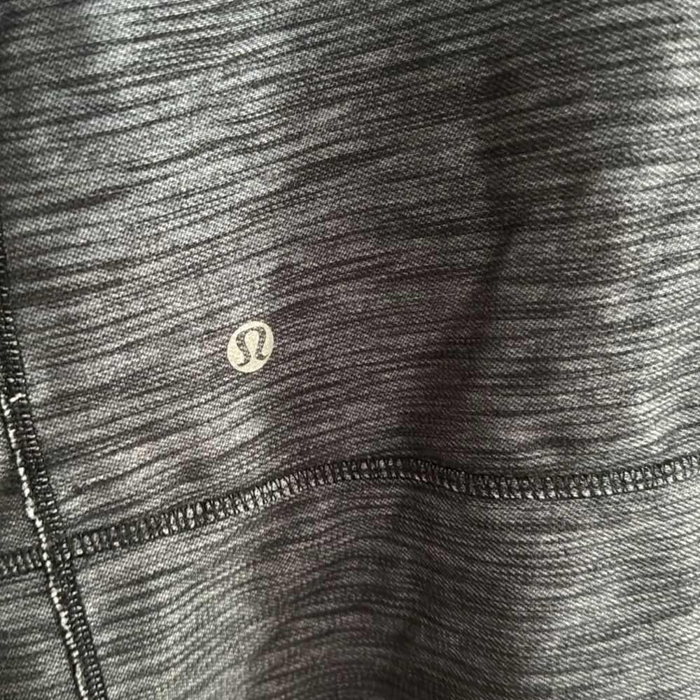 Lululemon Daily Yoga Jacket Euc - image 3